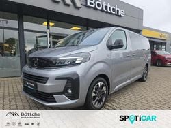 Grau Gebraucht 2024 Opel Zafira Life Edition Van / Kleinbus | 31.980 € (Superpreis)