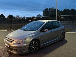Schwarz Gebraucht 2003 Peugeot 307 Limousine | 3.450 € (Teuer)