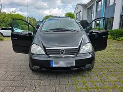Schwarz Gebraucht 2003 Mercedes A210 AMG Van / Kleinbus | 800 € (Fairer Preis)