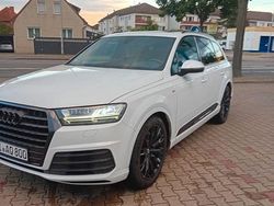 Weiß Gebraucht 2016 Audi Q7 Ambiente SUV | 37.500 € (Teuer)