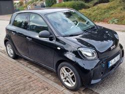 Schwarz Gebraucht 2020 Smart ForFour Electric Drive Kleinwagen | 8.790 € (Guter Preis)