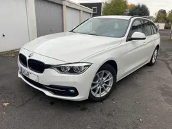 Weiß Gebraucht 2018 BMW 318 Sport Line Kombi | 17.400 € (Fairer Preis)