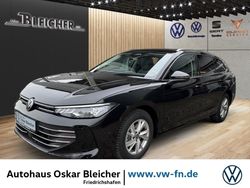 Grenadillschwarz metallic Gebraucht 2024 VW Passat Business Kombi | 38.990 € (Fairer Preis)