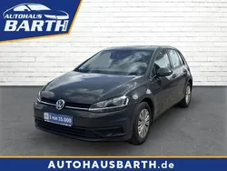 Uranograu Gebraucht 2018 VW Golf VII Trendline Limousine | 14.290 € (Fairer Preis)