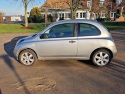 Silber Gebraucht 2010 Nissan Micra Kleinwagen | 3.300 € (Guter Preis)