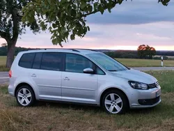 Silber Gebraucht 2015 VW Touran Van / Kleinbus | 9.500 € (Guter Preis)