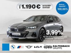 Grau Gebraucht 2024 BMW 530e M Sport Kombi | 67.890 €
