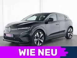 Grau Gebraucht 2022 Renault Mégane Techno Limousine | 25.400 € (Superpreis)