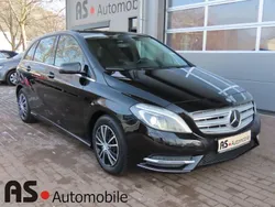 Schwarz Gebraucht 2014 Mercedes B180 Edition Van / Kleinbus | 8.390 € (Teuer)