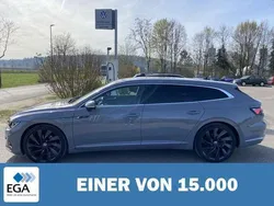 Grau Gebraucht 2021 VW Arteon | 39.130 € (Fairer Preis)