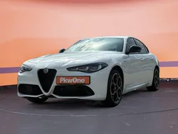 Weiß Gebraucht 2024 Alfa Romeo Giulia Premium Limousine | 35.390 € (Superpreis)