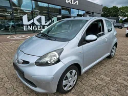 Silber Gebraucht 2008 Toyota Aygo Cool Kleinwagen | 2.500 € (Fairer Preis)