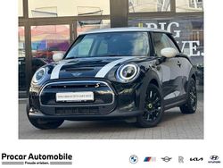 Schwarz Gebraucht 2023 Mini Cooper SE Classic Kleinwagen | 19.780 € (Fairer Preis)