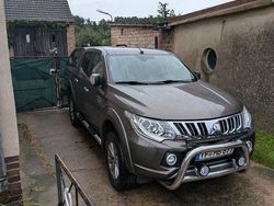 Braun Gebraucht 2015 Mitsubishi L200 Abholung | 15.800 € (Fairer Preis)