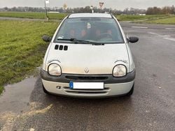 Grau Gebraucht 2005 Renault Twingo Kleinwagen | 600 € (Superpreis)