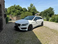 Weiß Gebraucht 2015 Mercedes CLA45 AMG Shooting Brake AMG Kombi | 22.500 € (Fairer Preis)
