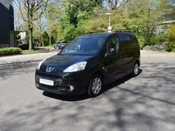 Schwarz Gebraucht 2012 Peugeot Partner Tepee Family Van / Kleinbus | 4.900 € (Fairer Preis)