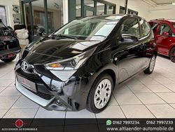 Black mica Gebraucht 2021 Toyota Aygo X-play Kleinwagen | 9.499 € (Guter Preis)