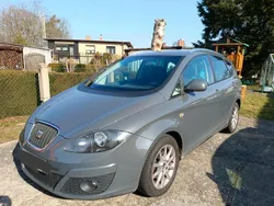 Grau Gebraucht 2009 Seat Altea XL Stylance Van / Kleinbus | 1.750 €