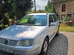 Grau Gebraucht 2003 VW Bora Limousine | 1.800 € (Fairer Preis)