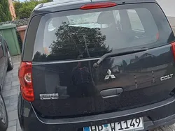 Schwarz Gebraucht 2012 Mitsubishi Colt Edition Van / Kleinbus | 4.100 € (Teuer)