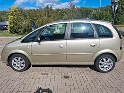Gold Gebraucht 2009 Opel Meriva Van / Kleinbus | 4.100 € (Etwas zu teuer)