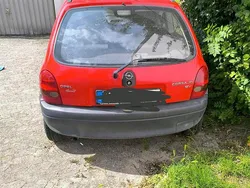 Rot Gebraucht 2001 Opel Corsa Kleinwagen | 500 € (Superpreis)