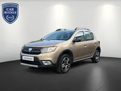 Beige (dünenbeige (beige)) Gebraucht 2019 Dacia Sandero Celebration Kleinwagen | 10.980 € (Fairer Preis)