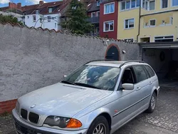 Silber Gebraucht 2000 BMW 320 Kombi | 1.600 €