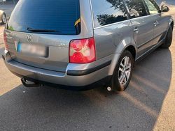 Gold Gebraucht 2005 VW Passat Kombi | 3.900 €