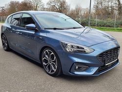 Blau Gebraucht 2019 Ford Focus ST-Line Limousine | 13.900 € (Guter Preis)