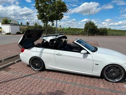 Weiß Gebraucht 2009 BMW 335 Cabriolet Performance Cabrio | 21.750 € (Teuer)