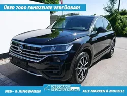 Deepblack perleffekt Gebraucht 2019 VW Touareg R-line SUV | 39.990 € (Fairer Preis)