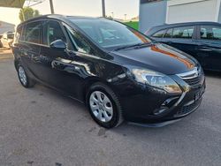 Schwarz Gebraucht 2015 Opel Zafira Tourer Innovation Van / Kleinbus | 7.980 € (Fairer Preis)