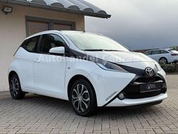 Weiß Gebraucht 2017 Toyota Aygo Kleinwagen | 7.900 € (Fairer Preis)
