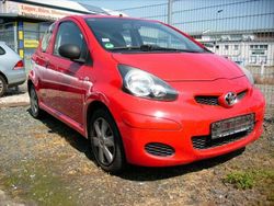 Rot Gebraucht 2009 Toyota Aygo Kleinwagen | 1.795 € (Fairer Preis)