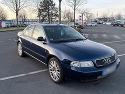 Blau Gebraucht 1998 Audi A4 Limousine | 3.550 € (Teuer)