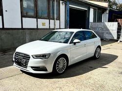 Weiß Gebraucht 2014 Audi A3 S-Line Limousine | 10.000 € (Guter Preis)