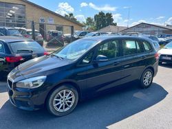 Schwarz Gebraucht 2016 BMW 218 Gran Tourer Advantage Van / Kleinbus | 7.500 € (Fairer Preis)