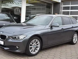 Grau Gebraucht 2013 BMW 318 Sport Line Kombi | 9.995 € (Fairer Preis)