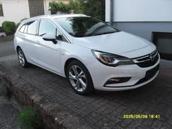 Weiß Gebraucht 2018 Opel Astra Dynamic Kombi | 10.900 € (Guter Preis)