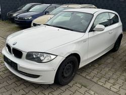 Weiß Gebraucht 2010 BMW 116 Advantage Kleinwagen | 1.750 € (Superpreis)