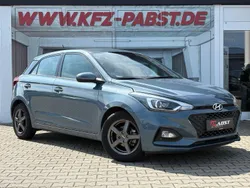 Blau Gebraucht 2019 Hyundai i20 Kleinwagen | 12.990 € (Fairer Preis)