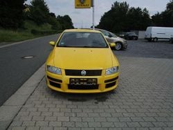 Ginstergelb Gebraucht 2002 Fiat Stilo Dynamic Kleinwagen | 1.000 € (Fairer Preis)