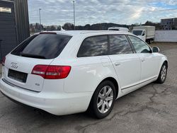 Weiß Gebraucht 2011 Audi A6 Limousine | 6.100 €