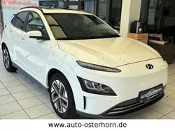 Atlas white / sol Gebraucht 2022 Hyundai Kona Trend SUV | 19.990 € (Fairer Preis)