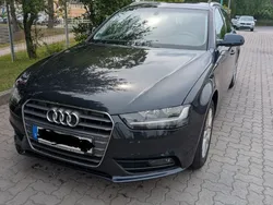 Blau Gebraucht 2014 Audi A4 Attraction Kombi | 11.000 € (Guter Preis)