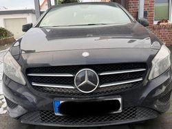 Schwarz Gebraucht 2015 Mercedes A180 Style Limousine | 11.999 € (Fairer Preis)