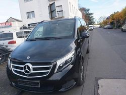 Schwarz Gebraucht 2018 Mercedes V250 Avantgarde Edition Van / Kleinbus | 31.999 € (Guter Preis)