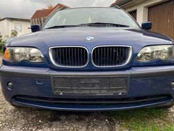 Blau Gebraucht 2004 BMW 320 Kombi | 1.500 € (Guter Preis)